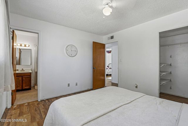 1827 Ash Avenue, Las Cruces, NM 88001