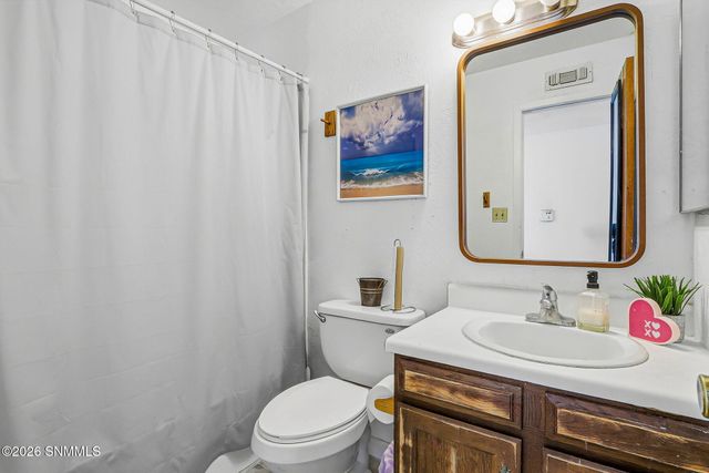 1827 Ash Avenue, Las Cruces, NM 88001