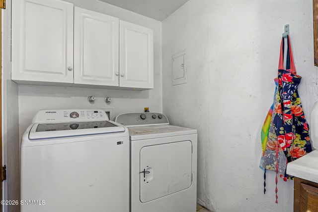 1827 Ash Avenue, Las Cruces, NM 88001