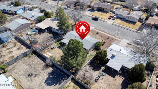 1827 Ash Avenue, Las Cruces, NM 88001