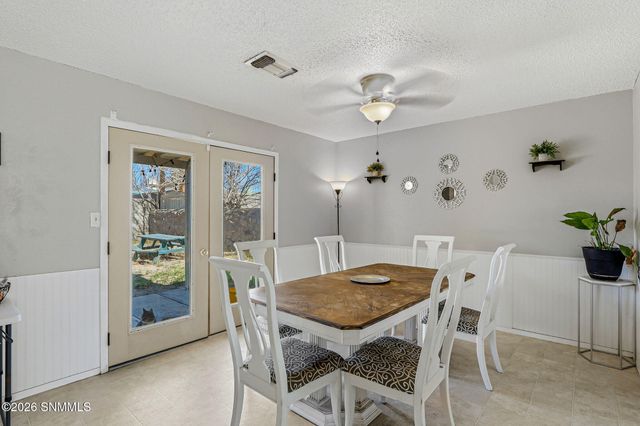 1827 Ash Avenue, Las Cruces, NM 88001