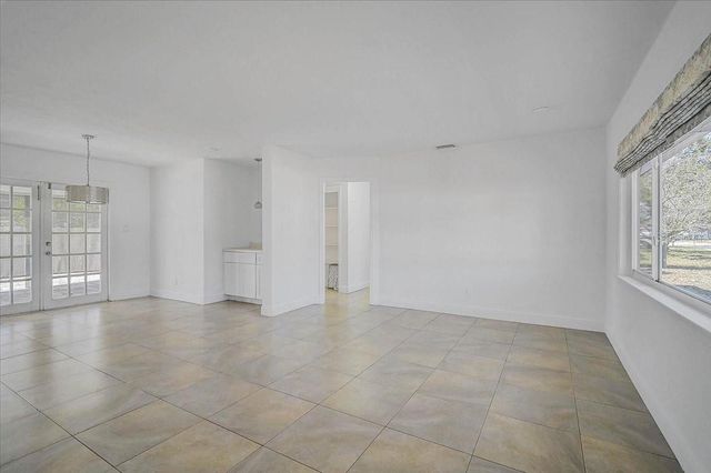 2866 LOUISE STREET, Sarasota, FL 34237