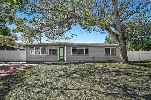 2866 LOUISE STREET, Sarasota, FL 34237