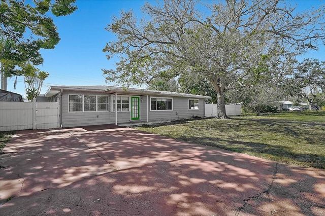 2866 LOUISE STREET, Sarasota, FL 34237