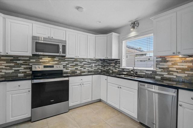 2866 LOUISE STREET, Sarasota, FL 34237