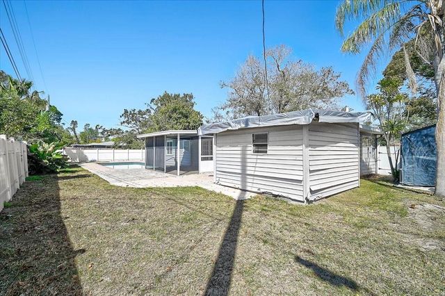 2866 LOUISE STREET, Sarasota, FL 34237
