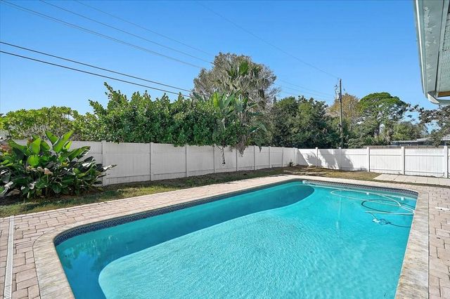 2866 LOUISE STREET, Sarasota, FL 34237