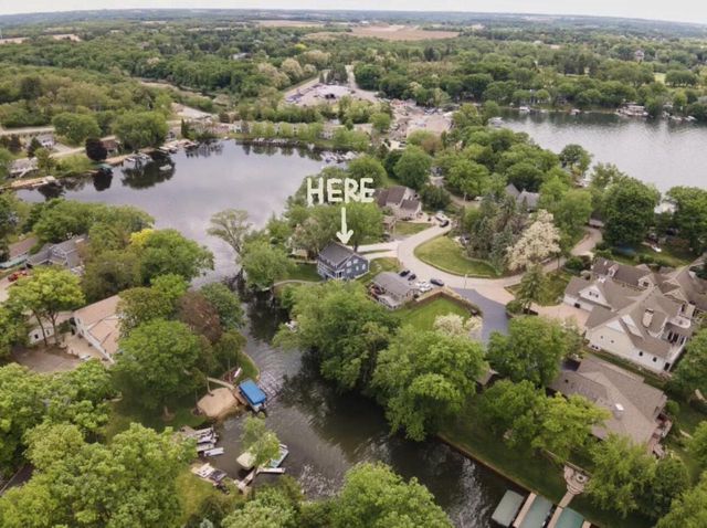 W5225 Sterlingworth COURT, Elkhorn, WI 53121