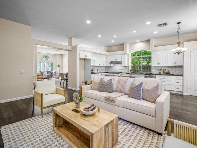 1118 Buckbrush Dr, Folsom, CA 95630