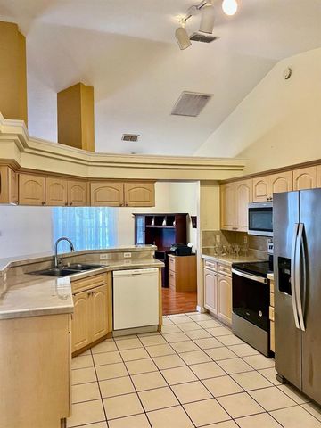 3208 SAWGRASS CREEK CIRCLE, St Cloud, FL 34772