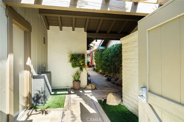 84 Running Springs, Palm Desert, CA 92211