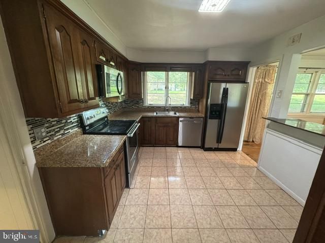 112 OLD MILL DR, Camp Hill, PA 17011