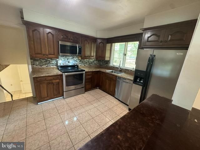 112 OLD MILL DR, Camp Hill, PA 17011