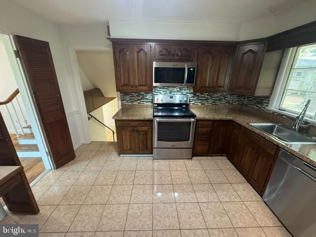 112 OLD MILL DR, Camp Hill, PA 17011