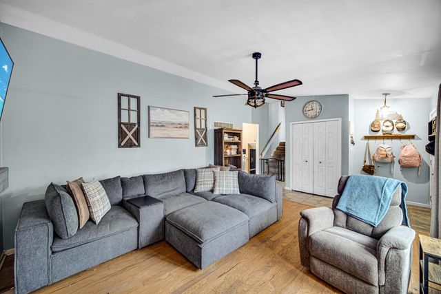 4038 Kingsway Drive, Crown Point, IN 46307