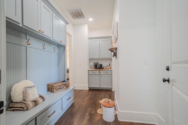 161 Ella Kate, Longview, TX 75605