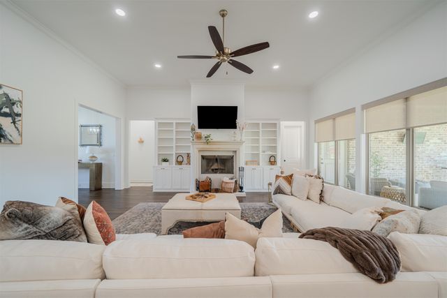 161 Ella Kate, Longview, TX 75605