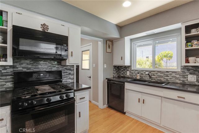 23939 Califa Street, Woodland Hills, CA 91367