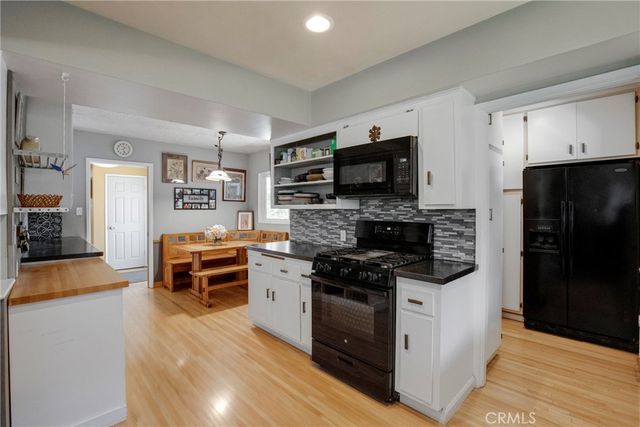 23939 Califa Street, Woodland Hills, CA 91367