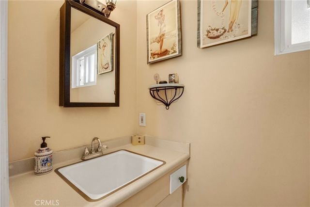 23939 Califa Street, Woodland Hills, CA 91367