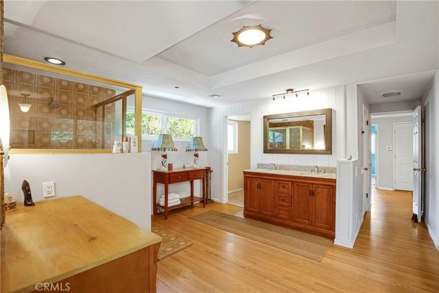23939 Califa Street, Woodland Hills, CA 91367