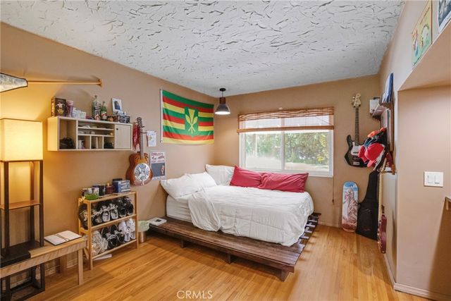 23939 Califa Street, Woodland Hills, CA 91367