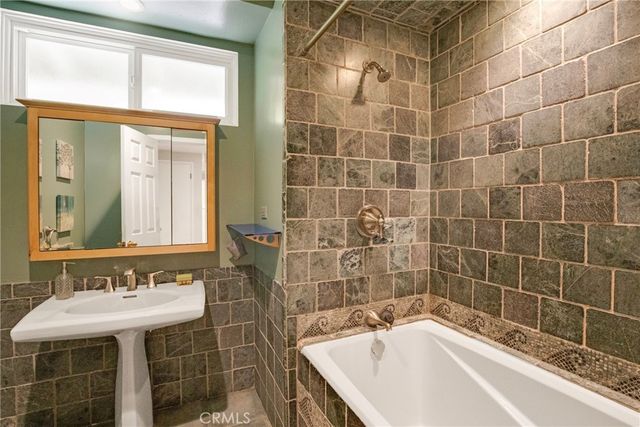 23939 Califa Street, Woodland Hills, CA 91367