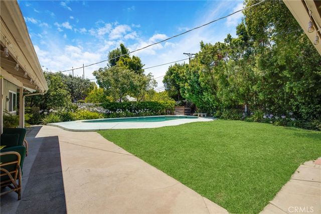 23939 Califa Street, Woodland Hills, CA 91367