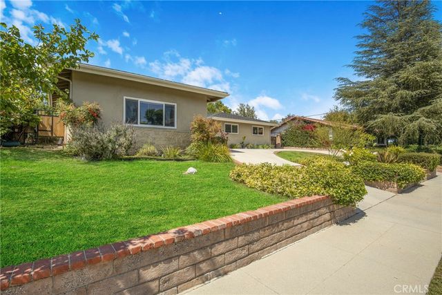 23939 Califa Street, Woodland Hills, CA 91367