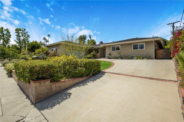 23939 Califa Street, Woodland Hills, CA 91367