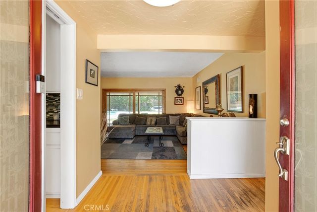 23939 Califa Street, Woodland Hills, CA 91367