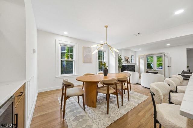 210 Paterson Ave, Hasbrouck Heights Boro, NJ 07604