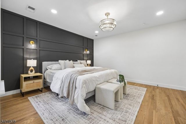 210 Paterson Ave, Hasbrouck Heights Boro, NJ 07604