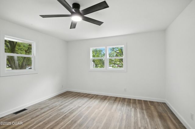 12807 Larissa Lane, Neosho, MO 64850