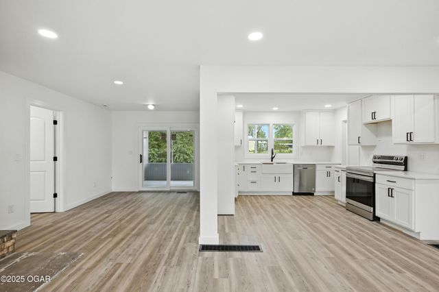 12807 Larissa Lane, Neosho, MO 64850