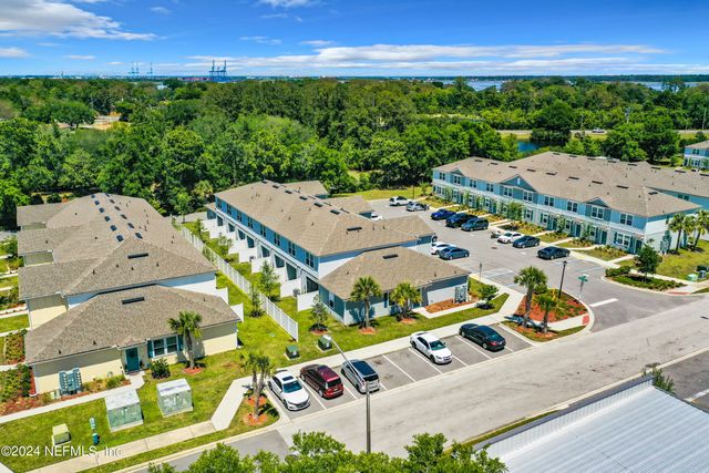 2839 BLACK BUCK Circle, Jacksonville, FL 32225