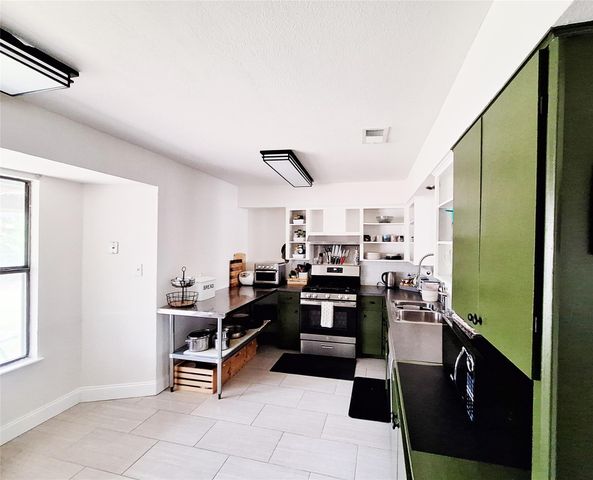 6001 Leisure Run RD, Austin, TX 78745