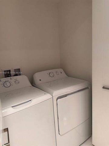 301 Altara Ave 705, Coral Gables, FL 33146