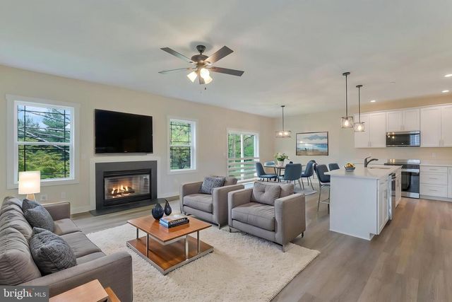 314 CALDWELL RD, Pasadena, MD 21122