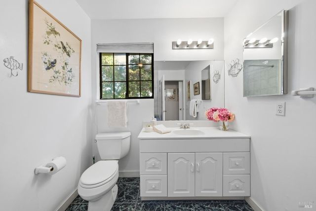 1339 Mission Dr, Sonoma, CA 95476