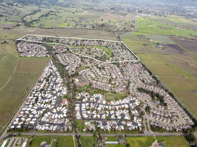 1339 Mission Dr, Sonoma, CA 95476