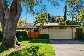 1339 Mission Dr, Sonoma, CA 95476
