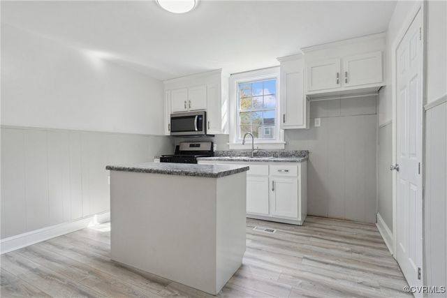 512 St Andrew St, Petersburg, VA 23803