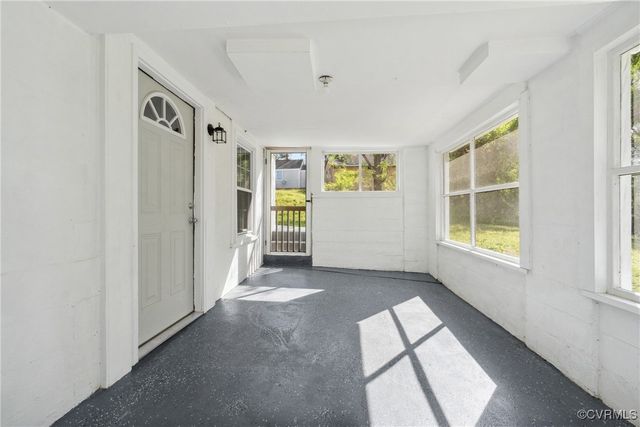 512 St Andrew St, Petersburg, VA 23803