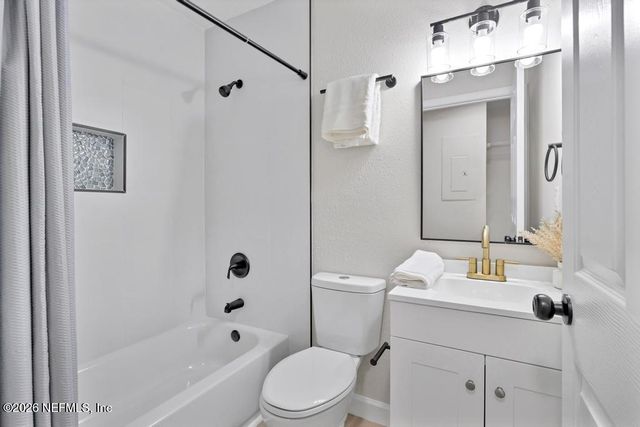 824 S 10TH Street, Fernandina Beach, FL 32034