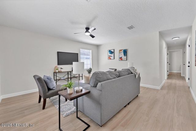 824 S 10TH Street, Fernandina Beach, FL 32034