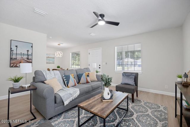 824 S 10TH Street, Fernandina Beach, FL 32034