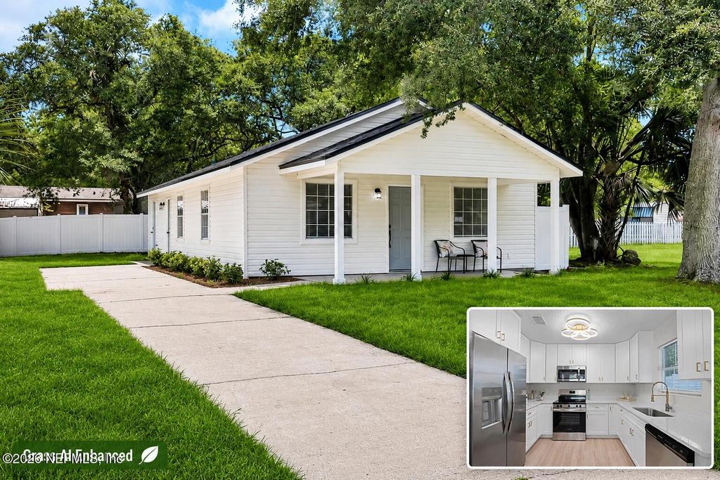 824 S 10TH Street, Fernandina Beach, FL 32034