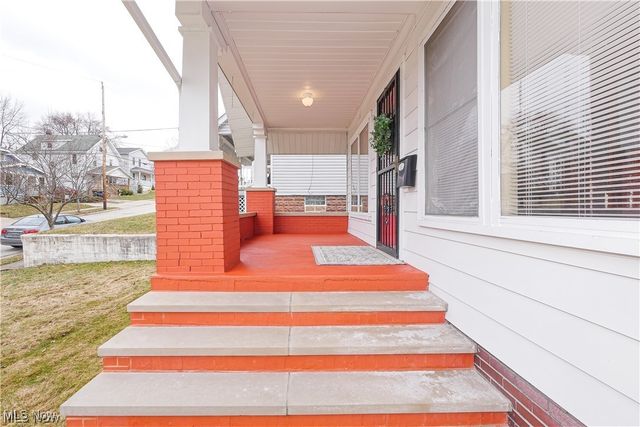 30 Youtz Avenue, Akron, OH 44301