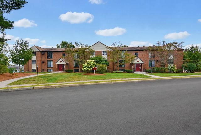 12 English Village Rd Apt 203, Manchester, NH 03102
